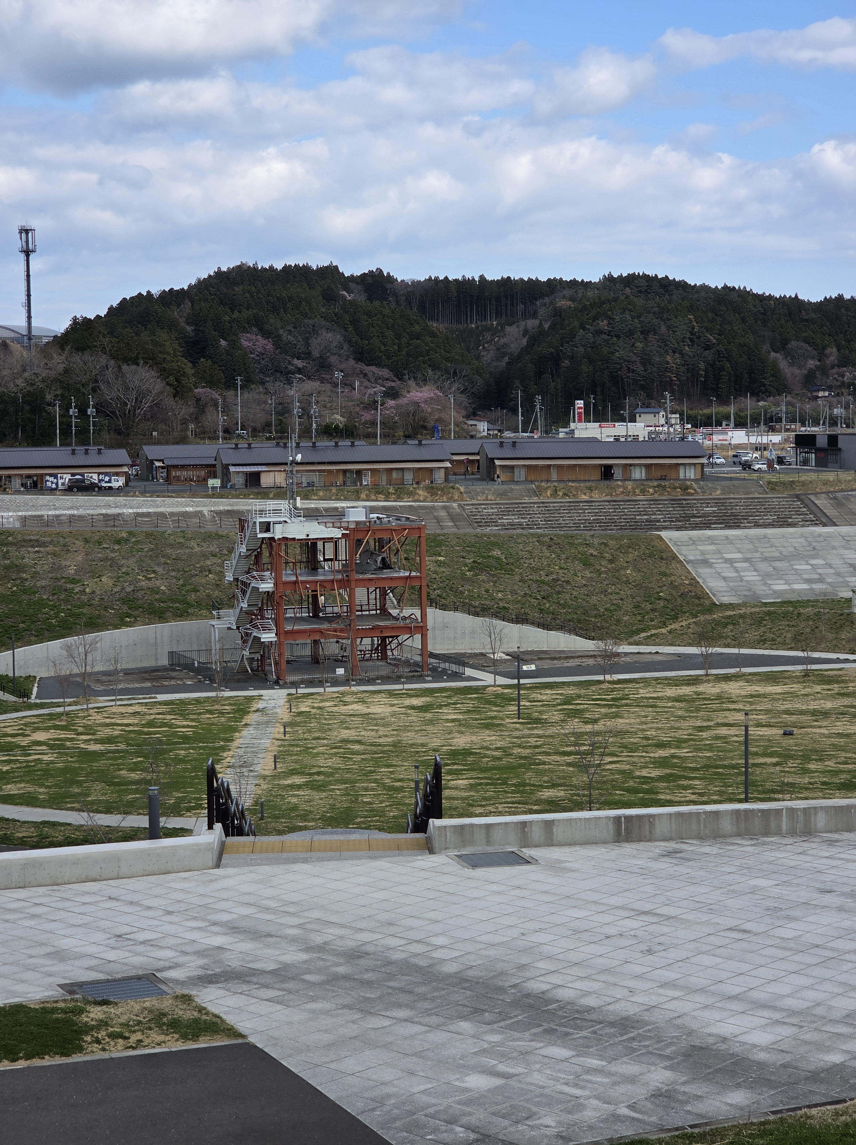 The Crisis Management Department building has been preserved.